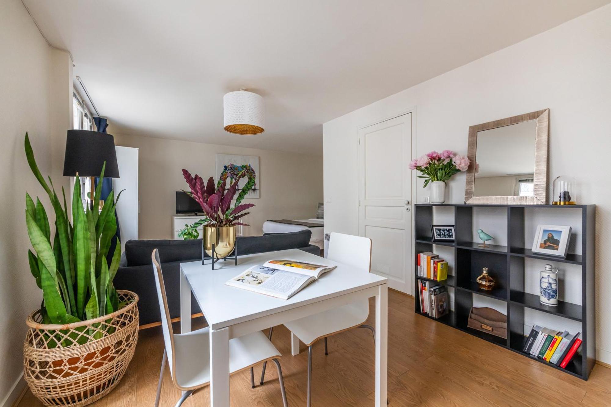 Appartements Bergere Paris Exterior photo